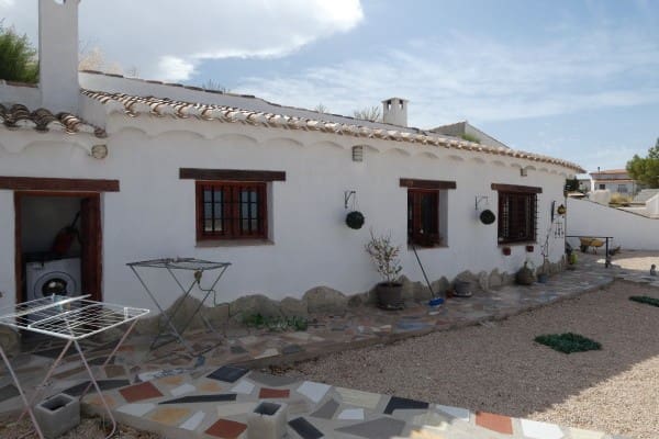 3 soverom Grottehus til salgs i Orce med garasje - € 120 000 (Ref: 10062973)