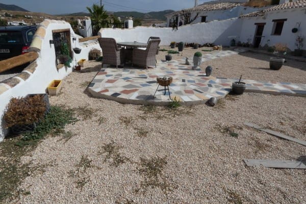 3 soverom Grottehus til salgs i Orce med garasje - € 120 000 (Ref: 10062973)