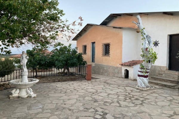 3 sypialnia Finka/Dom wiejski na sprzedaż w Campo Camara, Cortes de Baza z garażem - 116 000 € (Ref: 10072785)