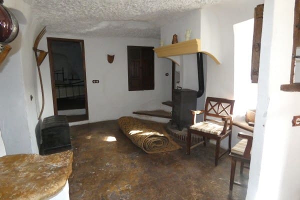 3 soverom Grottehus til salgs i Galera med garasje - € 110 000 (Ref: 10073204)
