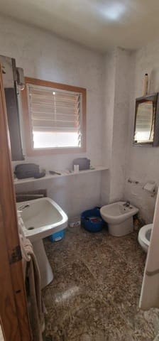 5 makuuhuone Omakotitalo myytävänä paikassa Purchena - 39 950 € (Ref: 10079904)