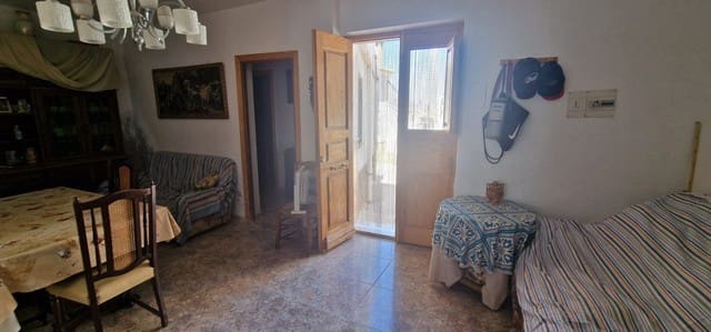 5 makuuhuone Omakotitalo myytävänä paikassa Purchena - 39 950 € (Ref: 10079904)