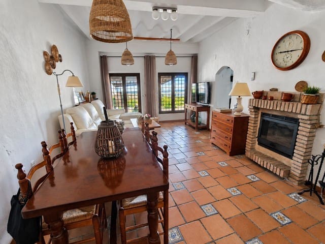 5 bedroom Cave House for sale in Galera - € 155,000 (Ref: 10117076)