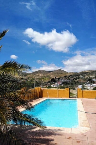 8 bedroom Townhouse for sale in Baza with pool garage - € 249,750 (Ref: 10118076)