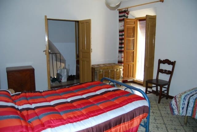 7 sovrum Grotthus till salu i Cuevas del Campo - 130 000 € (Ref: 10127406)