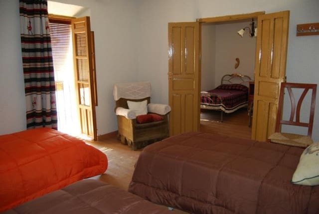 7 sovrum Grotthus till salu i Cuevas del Campo - 130 000 € (Ref: 10127406)