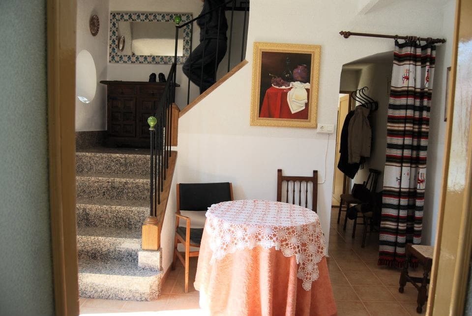 7 bedroom Cave House for sale in Cuevas del Campo - € 130,000 (Ref: 10127406)