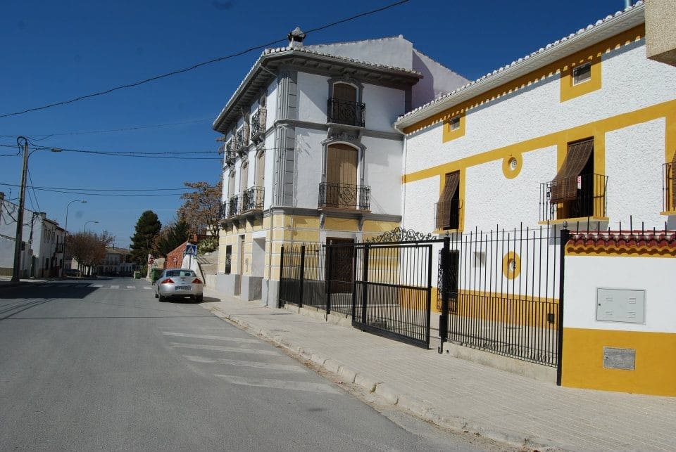 7 bedroom Cave House for sale in Cuevas del Campo - € 130,000 (Ref: 10127406)