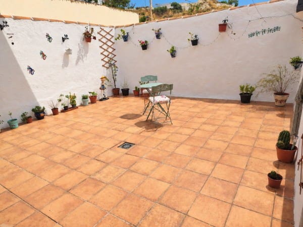 4 bedroom Townhouse for sale in Galera - € 68,000 (Ref: 10136522)