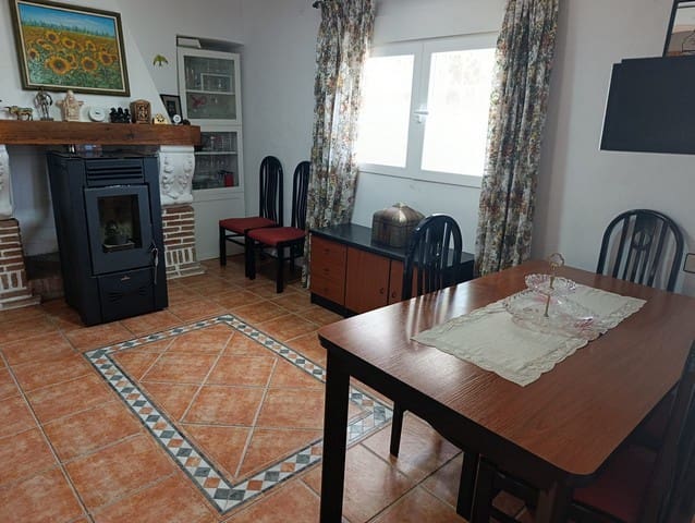 5 soveværelse Finca/Landehus til salg i Baza med swimmingpool garage - € 580.000 (Ref: 10163214)