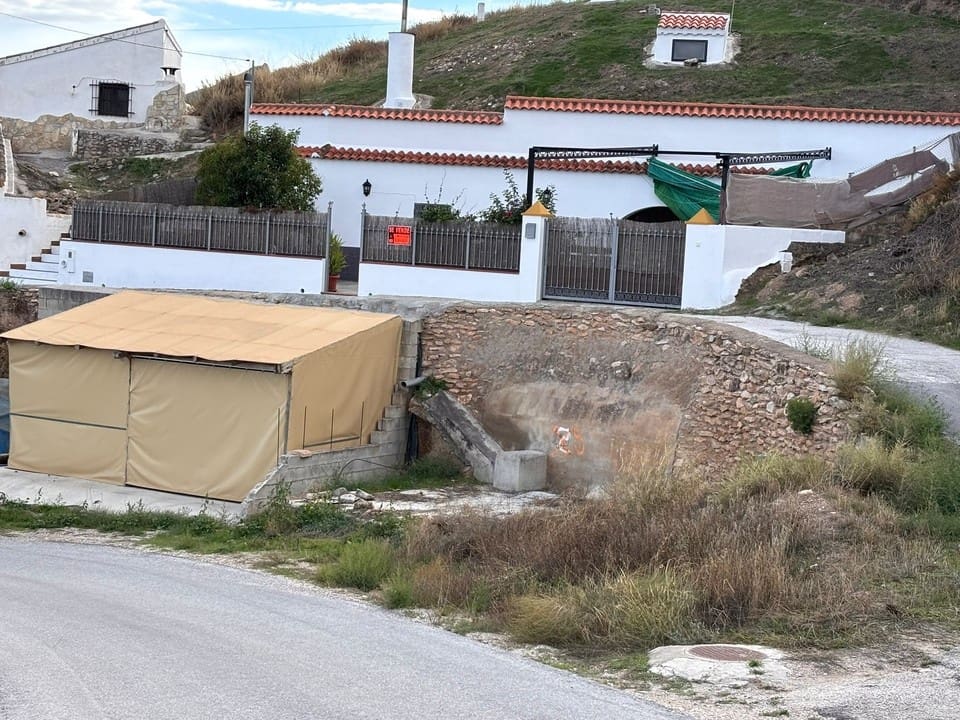 Casa Cueva de 3 habitaciones en Pulpite en venta con garaje - 122.000 € (Ref: 10177432)