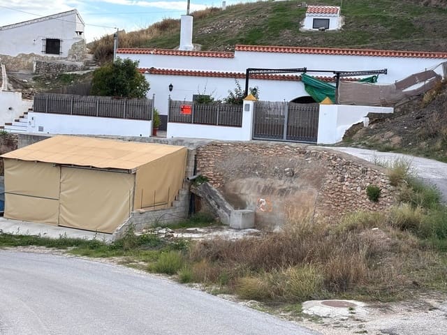 Casa Cueva de 3 habitaciones en Pulpite, Cúllar en venta con garaje - 122.000 € (Ref: 10177432)