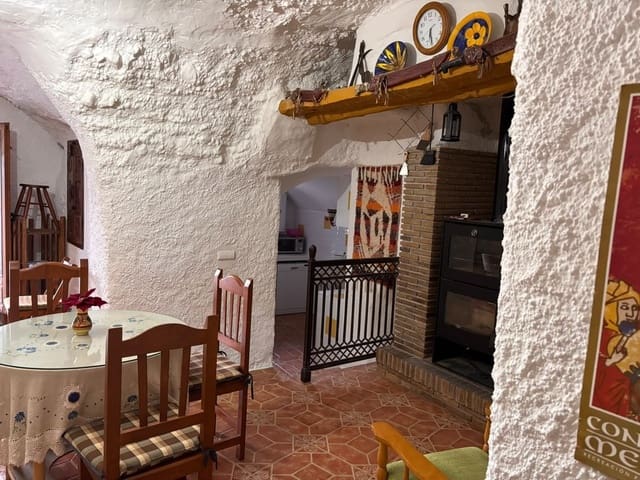 Casa Cueva de 3 habitaciones en Pulpite, Cúllar en venta con garaje - 122.000 € (Ref: 10177432)
