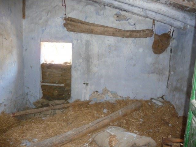 Finca/Country House for sale in Baza - € 70,000 (Ref: 2583359)