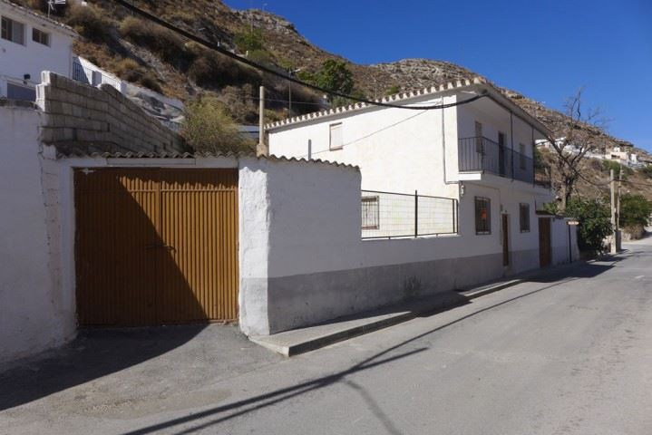 5 sypialnia Finka/Dom wiejski na sprzedaż w Galera - 71 000 € (Ref: 3202481)