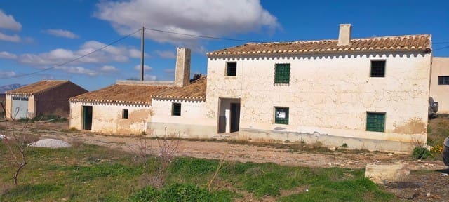 6 slaapkamer Finca/Landhuis te koop in Baza - € 55.000 (Ref: 4492036)