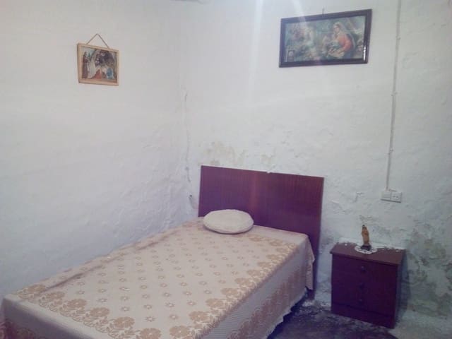 3 soveværelse Byhus til salg i Urrácal - € 38.000 (Ref: 5265273)