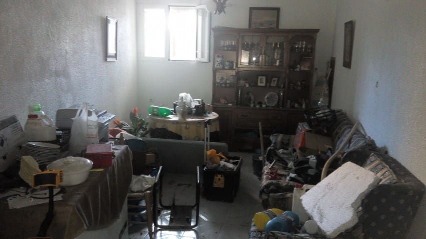 10 bedroom Townhouse for sale in Zujar - € 44,000 (Ref: 5265290)