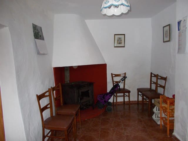 3 slaapkamer Grotwoning te koop in Caniles - € 36.000 (Ref: 6333427)