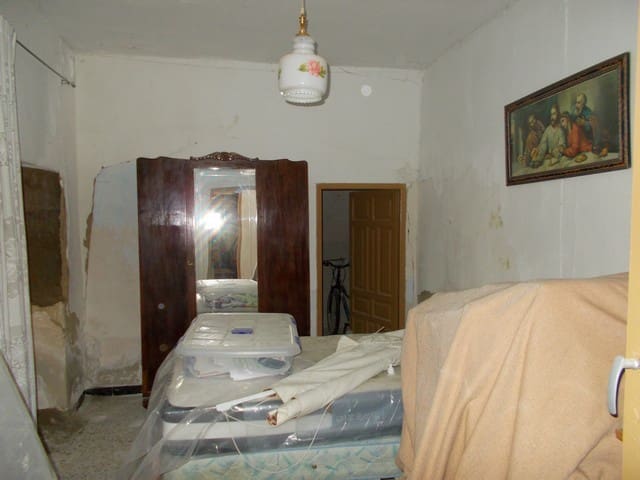 3 slaapkamer Grotwoning te koop in Caniles - € 36.000 (Ref: 6333427)