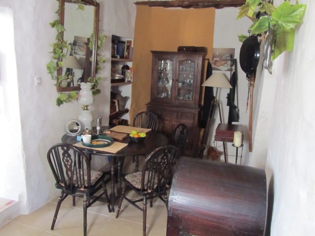 4 soveværelse Byhus til salg i Sierro - € 85.000 (Ref: 6333443)