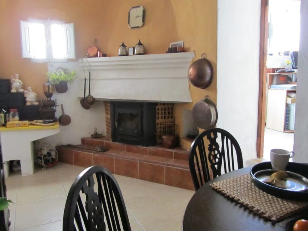 4 soveværelse Byhus til salg i Sierro - € 85.000 (Ref: 6333443)