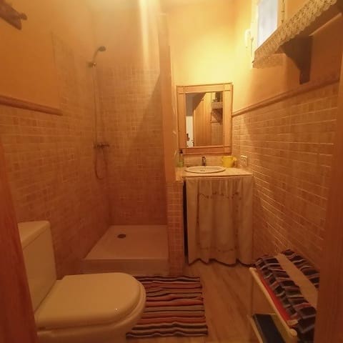 6 soveværelse Finca/Landehus til salg i Fontanar, Pozo Alcón - € 85.000 (Ref: 7240435)