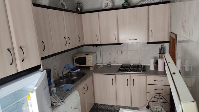 3 soveværelse Byhus til salg i Caniles - € 48.000 (Ref: 7240466)