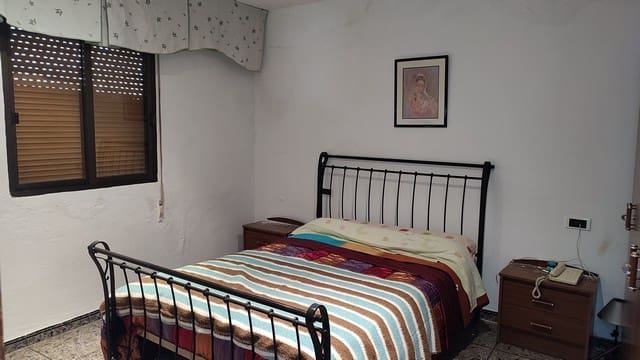 3 soverom Hus til salgs i Caniles - € 48 000 (Ref: 7240466)