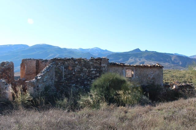 Ruin for sale in Serón - € 50,000 (Ref: 7240498)