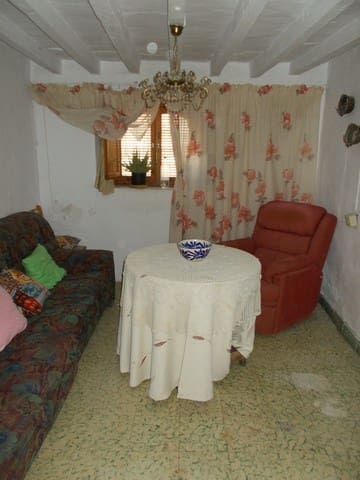 6 soveværelse Byhus til salg i Seron - € 75.000 (Ref: 7240507)