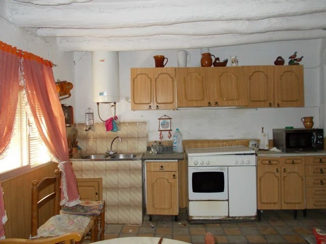 6 soveværelse Byhus til salg i Serón - € 75.000 (Ref: 7240507)