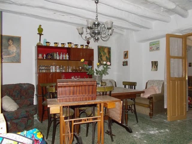 6 soveværelse Byhus til salg i Seron - € 75.000 (Ref: 7240507)