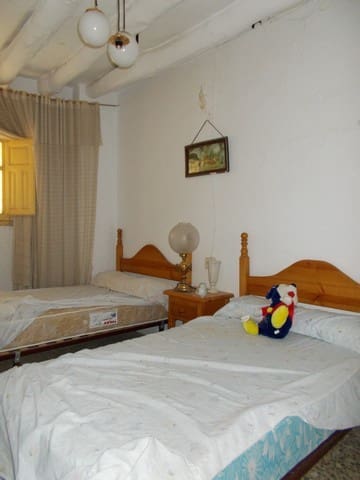 6 soveværelse Byhus til salg i Seron - € 75.000 (Ref: 7240507)