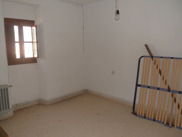 5 soveværelse Byhus til salg i Campo Camara, Cortes de Baza - € 49.950 (Ref: 7240548)