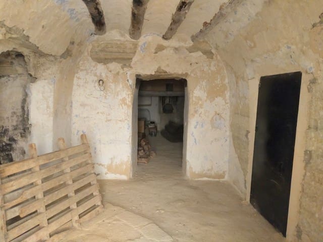 4 slaapkamer Grotwoning te koop in Benamaurel - € 29.950 (Ref: 7240577)