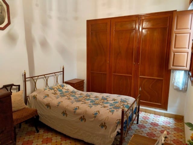 5 soveværelse Byhus til salg i Cullar - € 139.950 (Ref: 7240578)