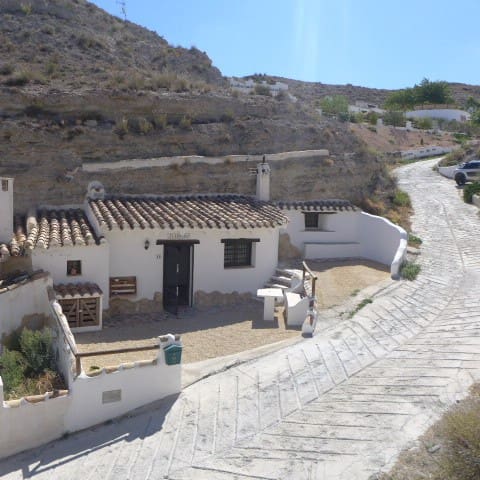 3 slaapkamer Grotwoning te koop in Galera - € 62.500 (Ref: 7240664)