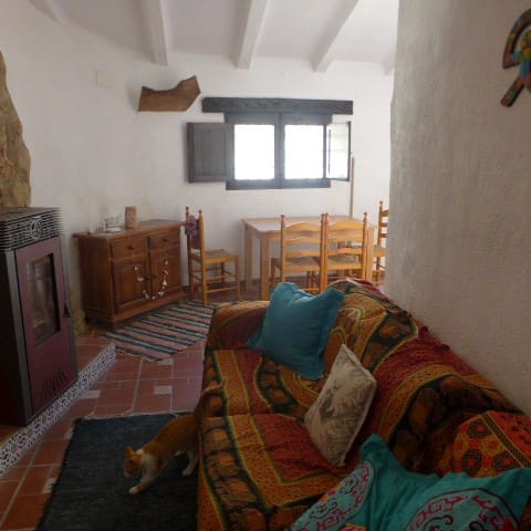 3 slaapkamer Grotwoning te koop in Galera - € 62.500 (Ref: 7240664)