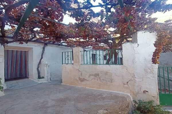 4 soverom Kjedet enebolig til salgs i Quesada - € 38 950 (Ref: 8369475)