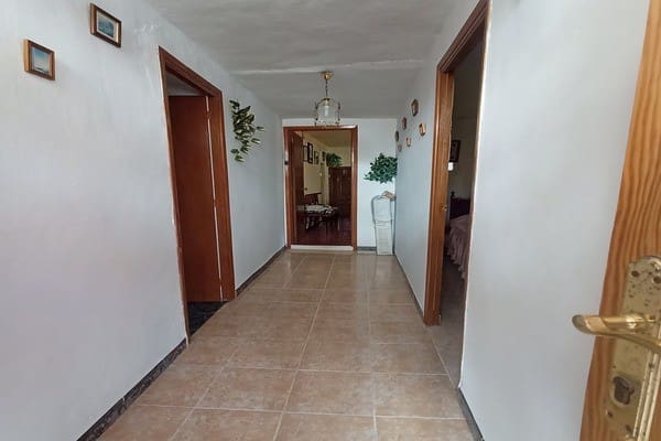 7 soveværelse Villa til salg i Quesada - € 56.000 (Ref: 8369476)