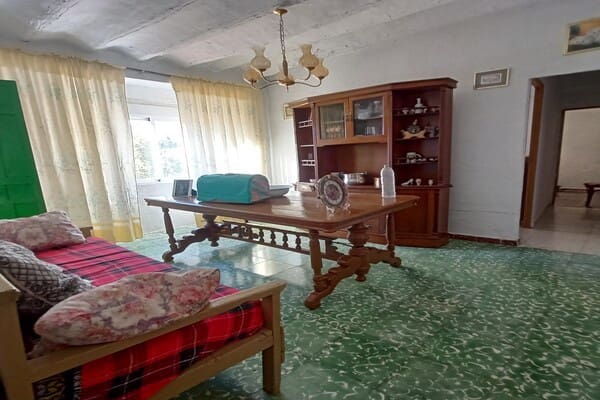 7 soveværelse Villa til salg i Quesada - € 56.000 (Ref: 8369476)