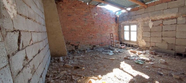 Grotwoning te koop in Caniles - € 42.000 (Ref: 8369482)