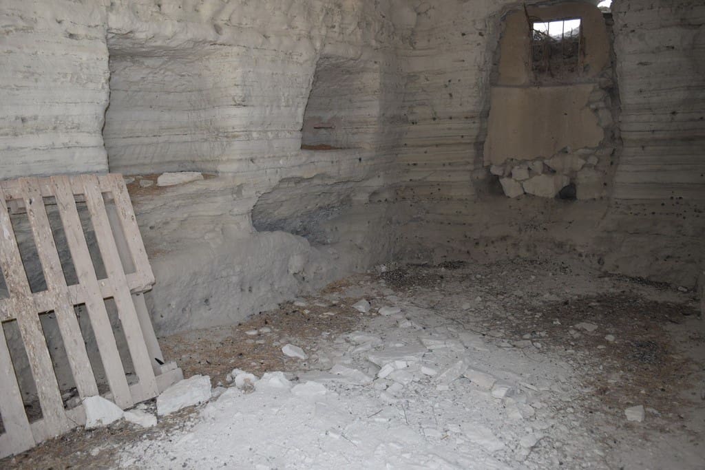 5 Zimmer Höhle zu verkaufen in Baza - 45.000 € (Ref: 8369504)