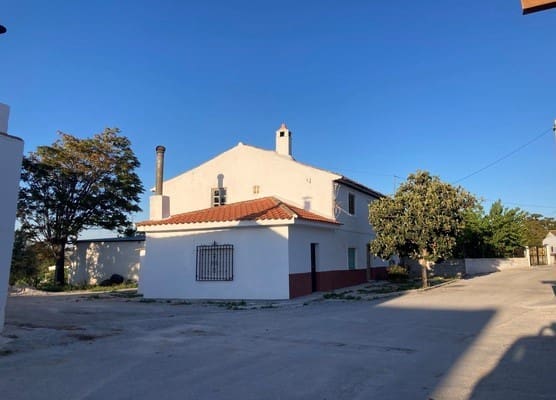 4 bedroom Finca/Country House for sale in Baza - € 85,000 (Ref: 8369529)