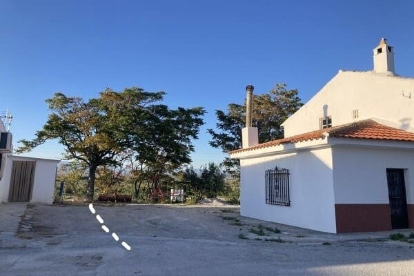 4 soveværelse Finca/Landehus til salg i Baza - € 85.000 (Ref: 8369529)