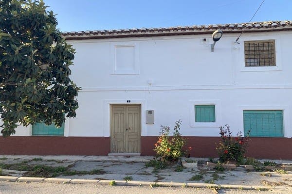4 bedroom Finca/Country House for sale in Baza - € 85,000 (Ref: 8369529)
