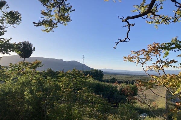 4 soveværelse Finca/Landehus til salg i Baza - € 85.000 (Ref: 8369529)