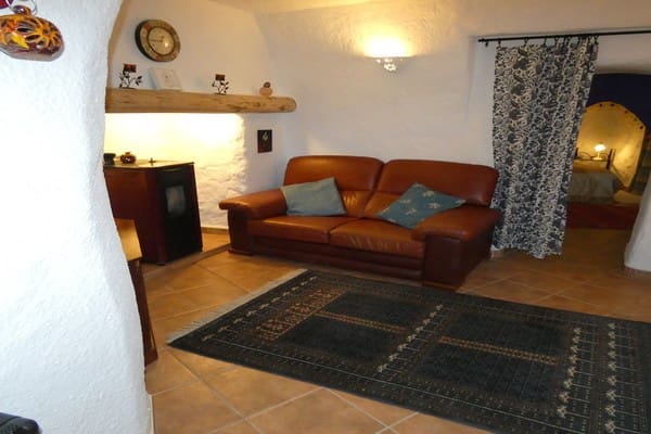 3 soverom Grottehus til salgs i Castillejar - € 89 950 (Ref: 8369534)