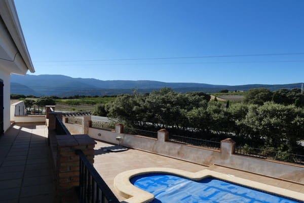 4 soverom Finca/Herregård til salgs i Castril med svømmebasseng - € 175 000 (Ref: 8369539)